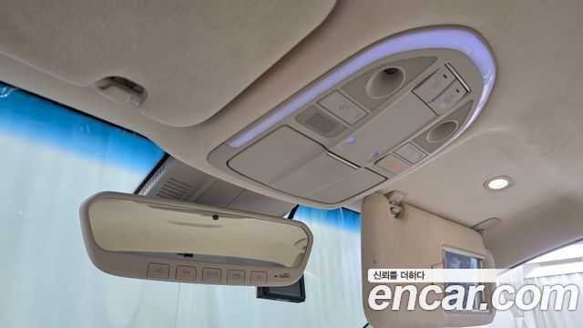 Genesis G70 2019 — photo 16