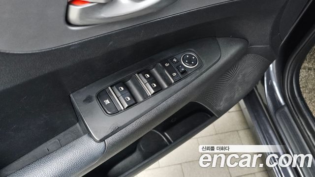 Kia K3 2022 — photo 20