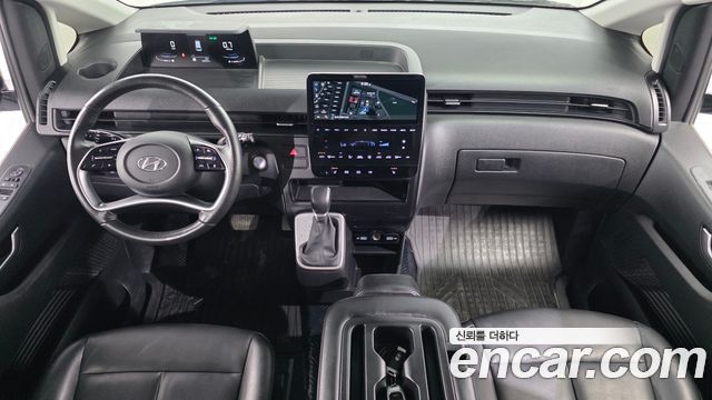 Hyundai Staria 2023 — photo 10