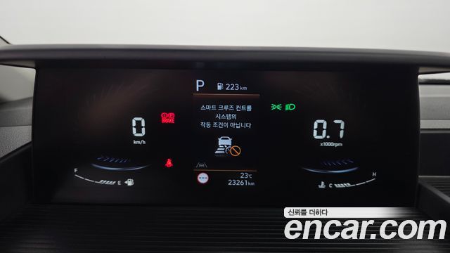 Hyundai Staria 2023 — photo 11