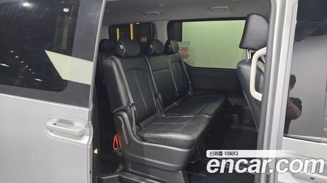 Hyundai Staria 2023 — photo 18