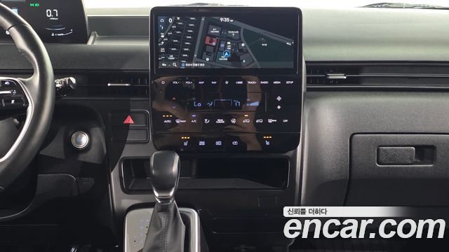 Hyundai Staria 2023 — photo 21
