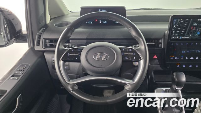 Hyundai Staria 2023 — photo 23