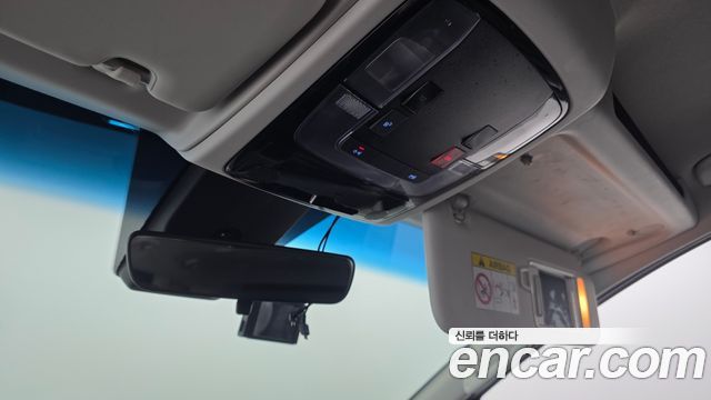 Hyundai Staria 2023 — photo 29