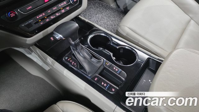 Kia Canival 2019 — photo 12