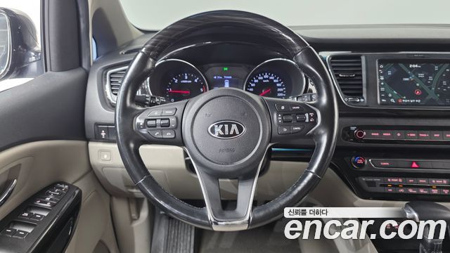 Kia Canival 2019 — photo 19