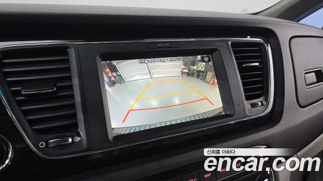 Kia Canival 2019 — photo 21