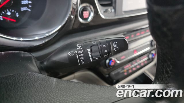 Kia Canival 2019 — photo 25