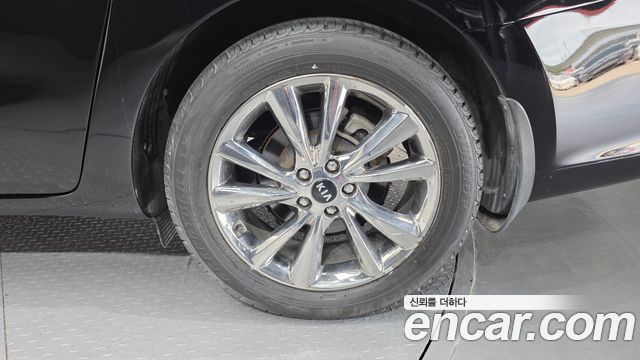 Kia Canival 2019 — photo 7
