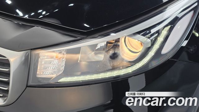 Kia Canival 2019 — photo 8