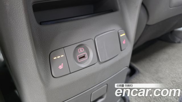 Kia Canival 2019 — photo 28