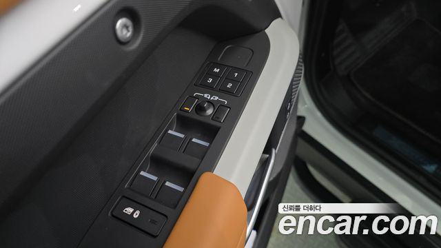 Land Rover Defender 2024 — photo 30