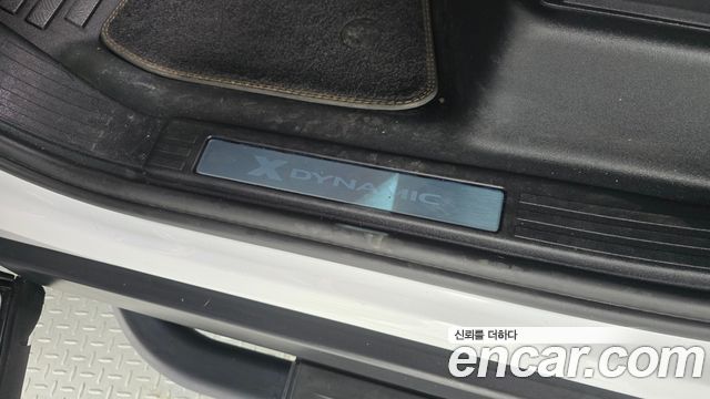 Land Rover Defender 2024 — photo 37