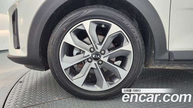 Kia Stonic 2018 — photo 5