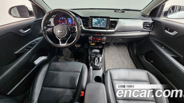 Kia Stonic 2018 — photo 10