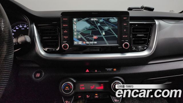 Kia Stonic 2018 — photo 19