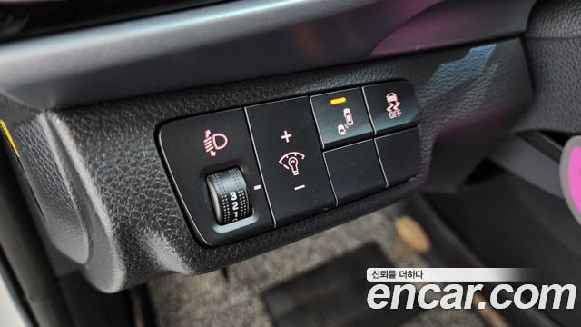 Kia Stonic 2018 — photo 29