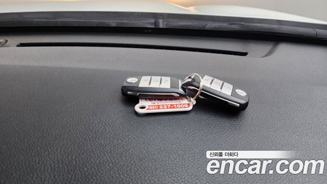 Kia Stonic 2018 — photo 32