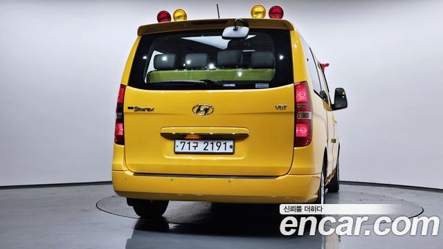 Hyundai Starex 2019 — photo 4