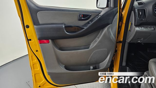 Hyundai Starex 2019 — photo 23