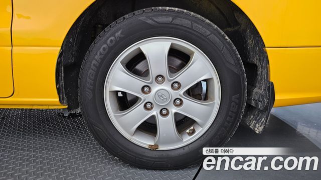 Hyundai Starex 2019 — photo 7
