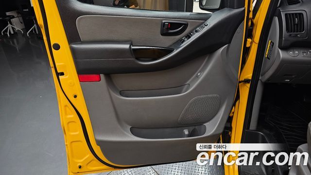 Hyundai Starex 2019 — photo 14