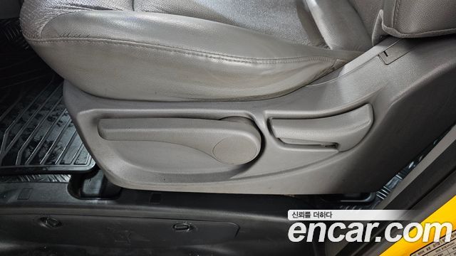 Hyundai Starex 2019 — photo 30