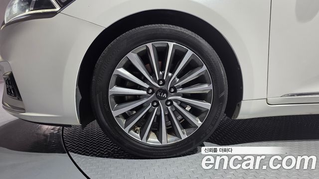 Kia K7 2019 — photo 5