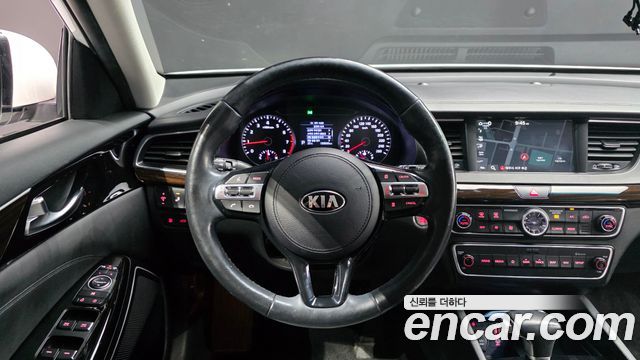 Kia K7 2019 — photo 13