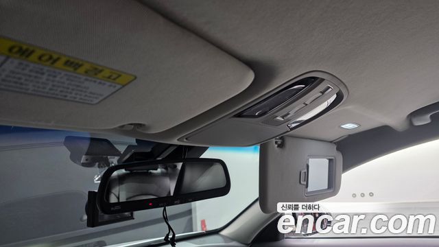 Kia K7 2019 — photo 19