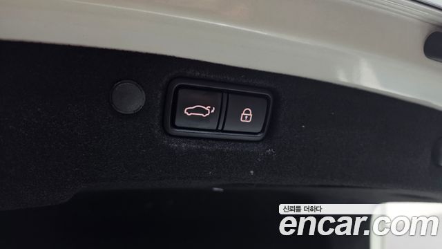 Kia K7 2019 — photo 20