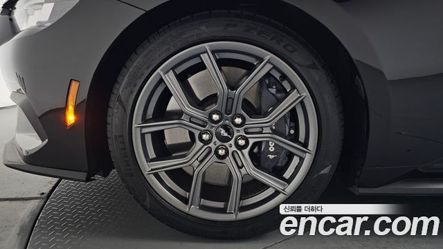Ford Mustang 2024 — photo 5