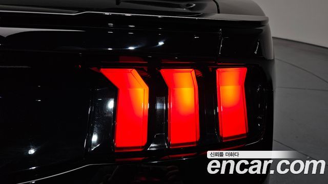 Ford Mustang 2024 — photo 9
