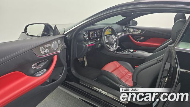 Mercedes-Benz E-Class 2017 — photo 13