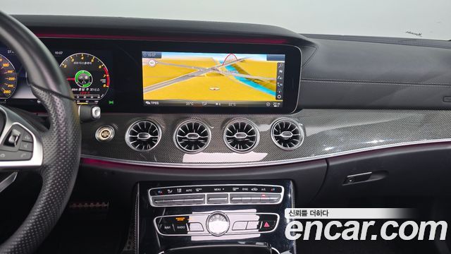 Mercedes-Benz E-Class 2017 — photo 18