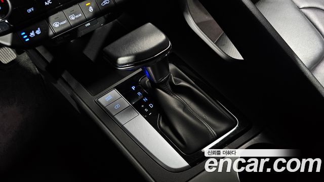 Hyundai AVANTE 2021 — photo 12