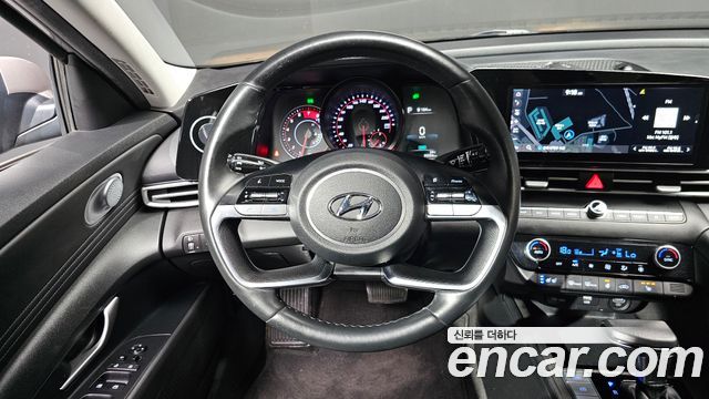 Hyundai AVANTE 2021 — photo 18
