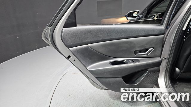 Hyundai AVANTE 2021 — photo 15