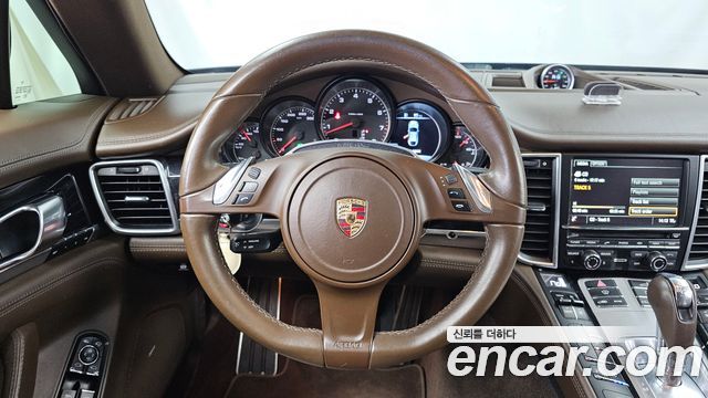 Porsche Panamera 2015 — photo 13