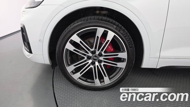 Audi SQ5 2022 — photo 5