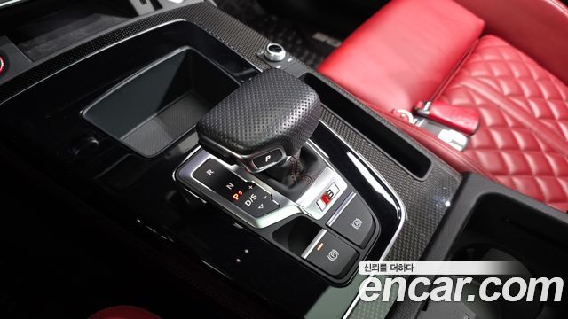Audi SQ5 2022 — photo 12