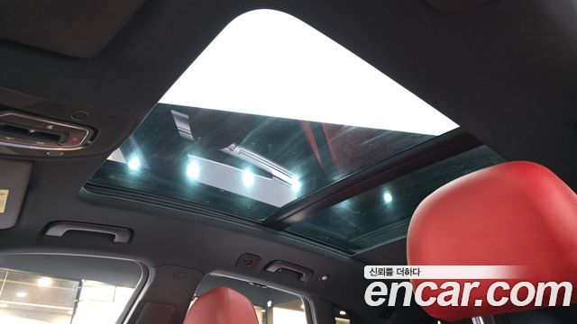 Audi SQ5 2022 — photo 25