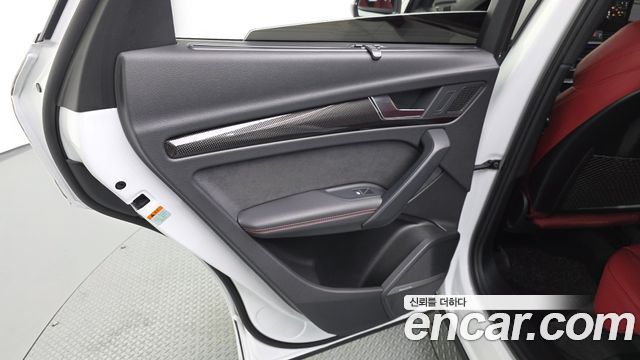 Audi SQ5 2022 — photo 15