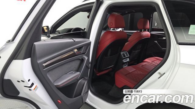 Audi SQ5 2022 — photo 16