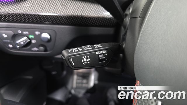 Audi SQ5 2022 — photo 33