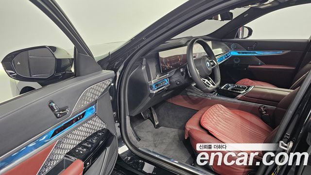 BMW 7-Series 2025 — photo 10