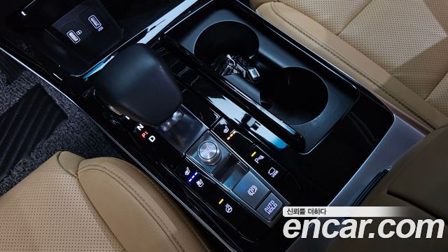 Kia K7 2021 — photo 12