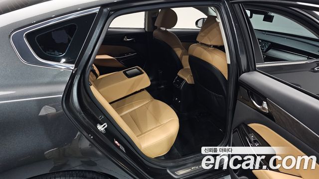 Kia K7 2021 — photo 18