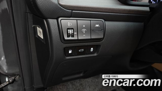Kia K7 2021 — photo 27