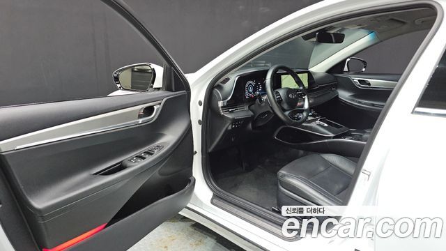 Hyundai Grandeur 2023 — photo 13